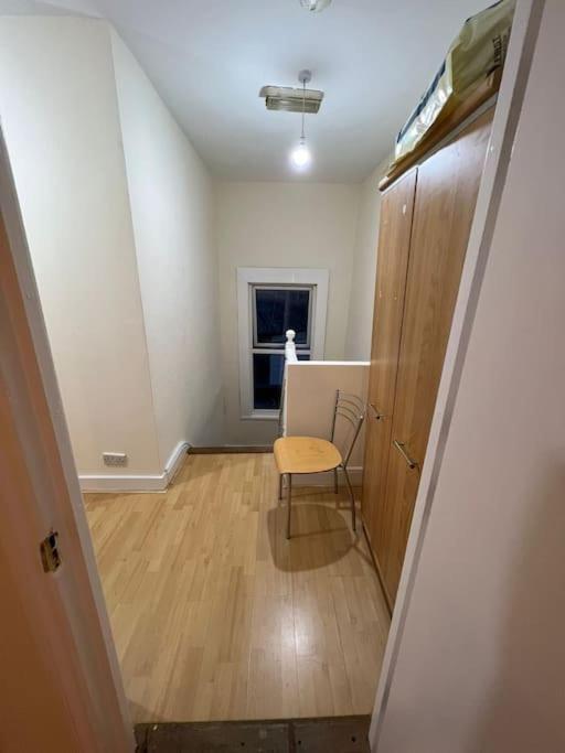 003- Lovely 1-bedroom Very Close To Londra